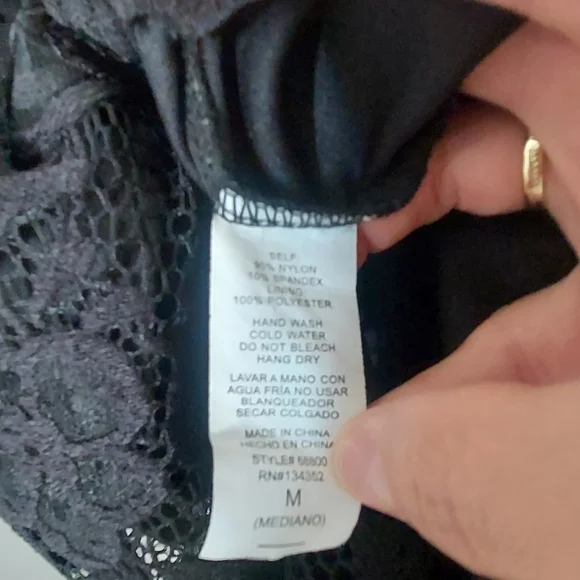 Ambiance off shoulder mini dress size medium - Picture 6 of 6